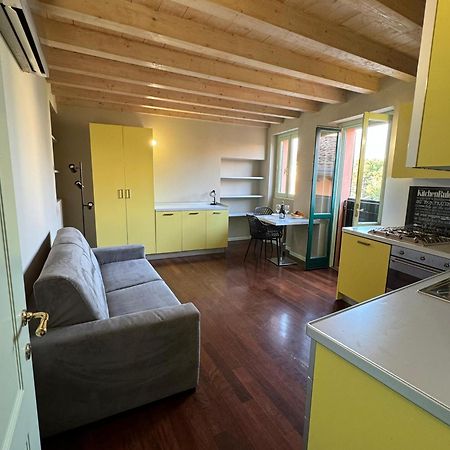 Splendid Apartment 代森扎诺-德尔加达 外观 照片