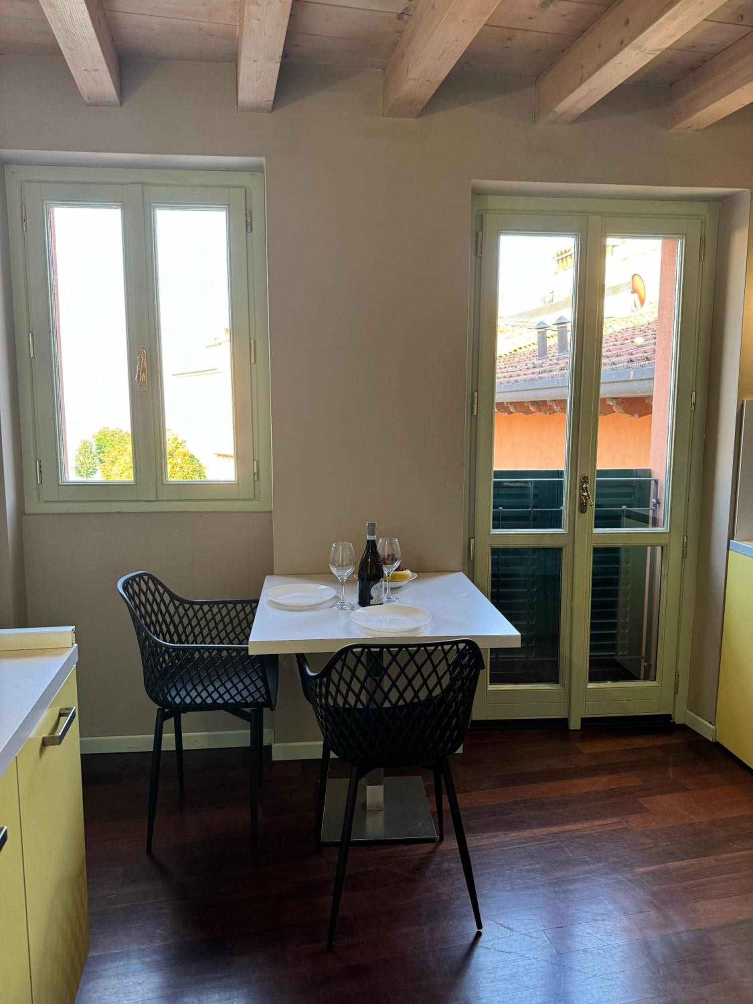 Splendid Apartment 代森扎诺-德尔加达 外观 照片